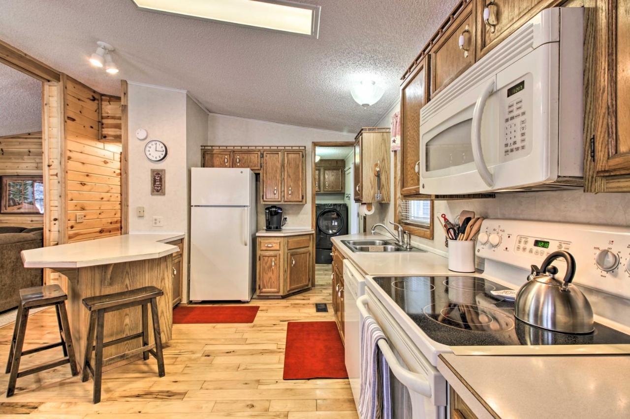 Cozy Crosby Cabin Near Serpent Lake And Main St Exterior foto